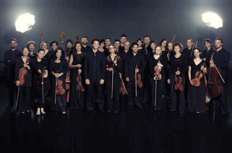 תזמורת קאמרטה ג'נבה עם הצ'לן הדגול סטיבן איסרליס