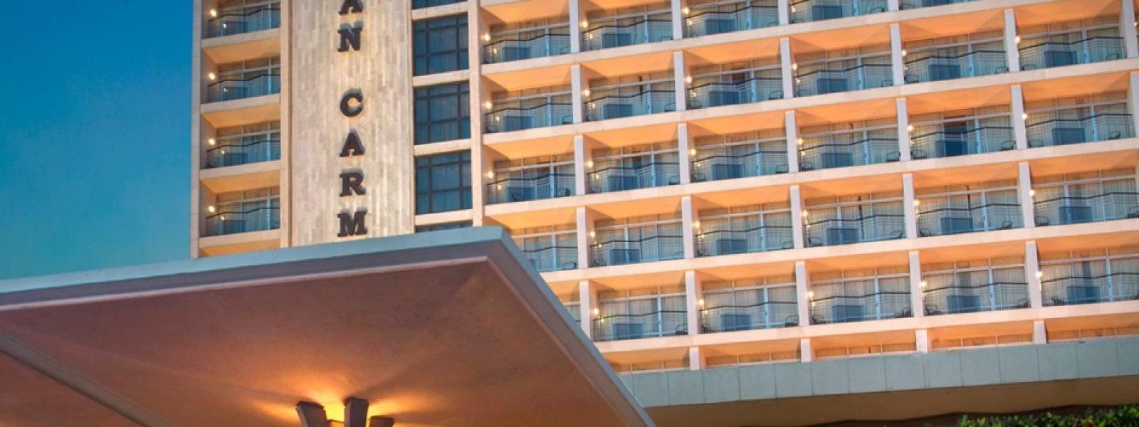 תמונה של אקזקיוטיב לאונג'