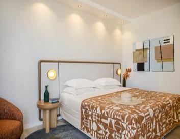 New Executive Room Picture